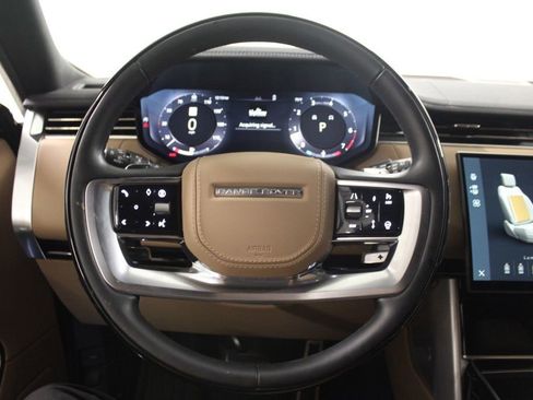 Used 2025 Land Rover Range Rover SE AWD/4WD image 24