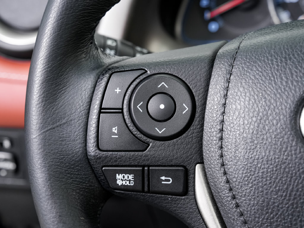 Used 2015 Toyota RAV4 Limited FWD image 13