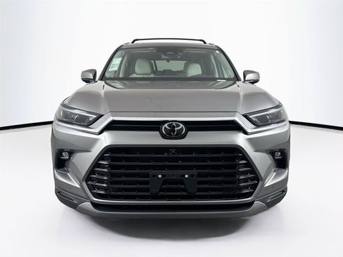 Certified 2026 Toyota Grand Highlander AWD image 9