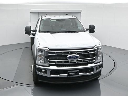 New 2025 Ford F550 2WD Regular Cab Super Duty image 32
