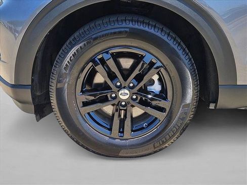 Used 2021 Ford Explorer XLT RWD image 21