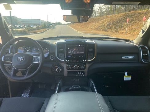 Used 2025 RAM 1500 Big Horn image 27