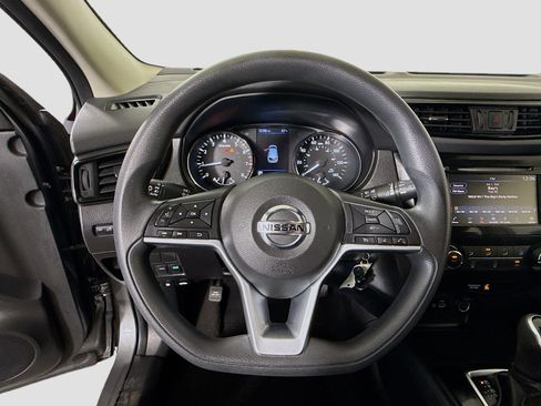 Used 2020 Nissan Rogue Sport S w/ Appearance Package FWD image 13