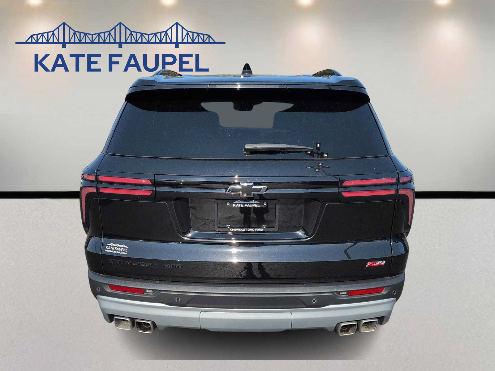 Used 2026 Chevrolet Traverse Z71 w/ LPO, Floor Liner Package AWD/4WD image 6