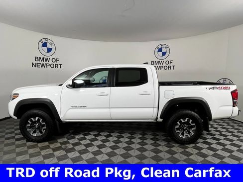 Used 2019 Toyota Tacoma TRD Off-Road image 12