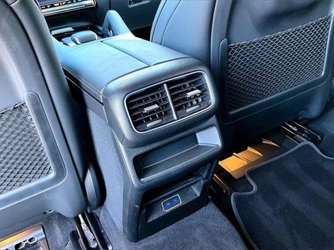 Certified 2025 Mercedes-Benz GLE 350 4MATIC image 13