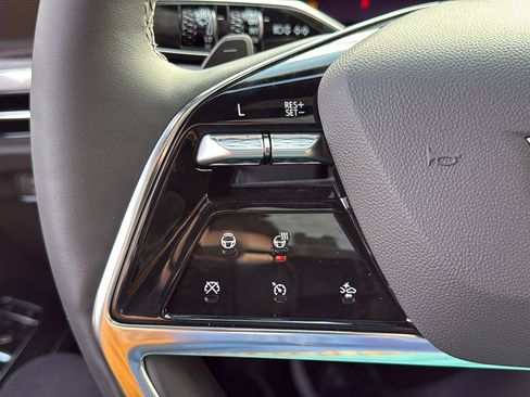 New 2026 Cadillac Escalade Luxury image 16