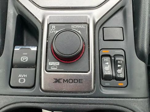 Used 2022 Subaru Forester Premium AWD/4WD image 14