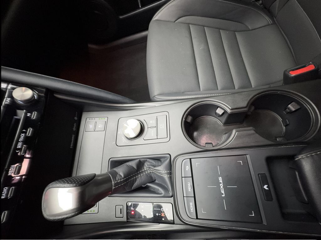 Used 2024 Lexus IS 350 F Sport RWD image 47