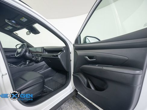 Used 2025 Hyundai Santa Cruz SEL AWD/4WD image 39