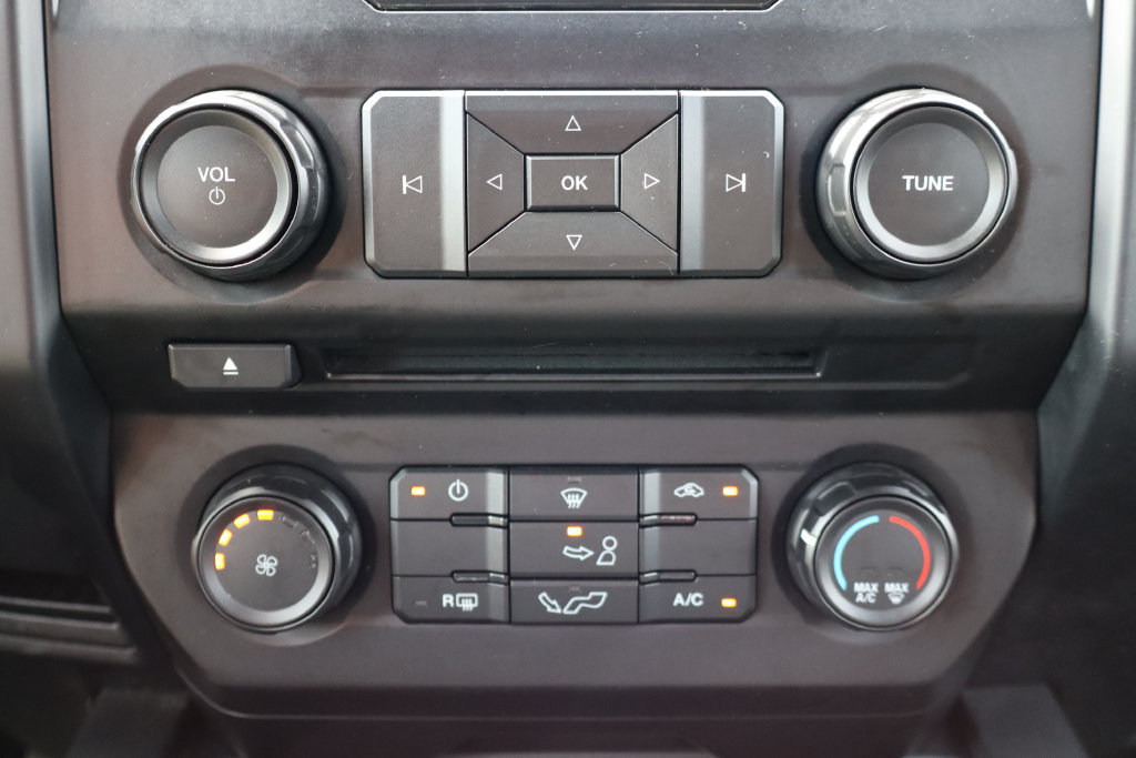 Used 2015 Ford F150 XL w/ Equipment Group 101A Mid AWD/4WD image 8