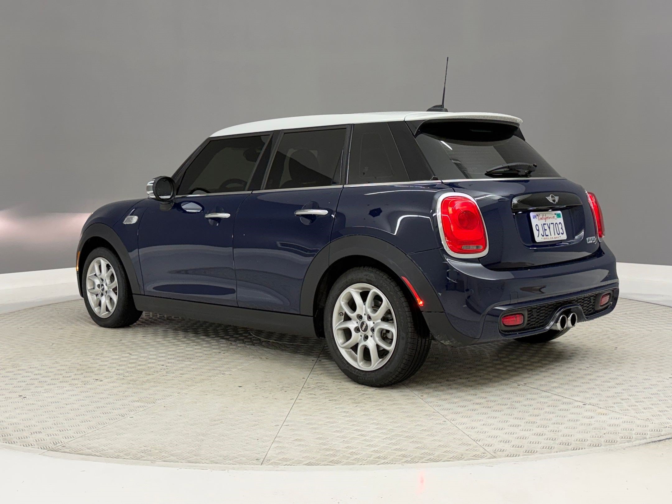 Used 2015 MINI Cooper S FWD image 3
