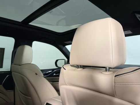 Certified 2021 Cadillac Escalade ESV Premium Luxury w/ LPO, Radiant Package image 28