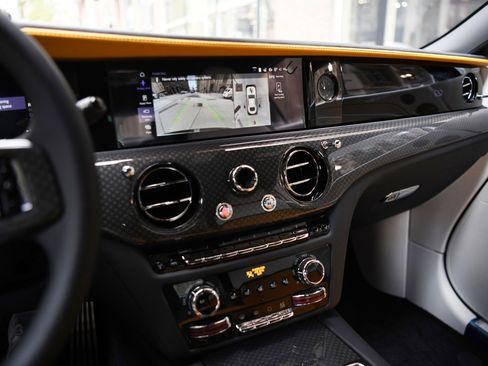 Certified 2025 Rolls-Royce Spectre Black Badge image 16