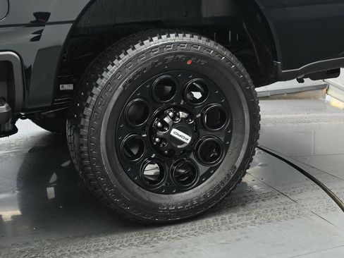 New 2026 Ford F250 Lariat w/ Black Appearance Package image 23