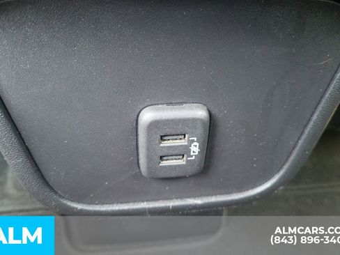 Used 2024 GMC Terrain SLE AWD/4WD image 22