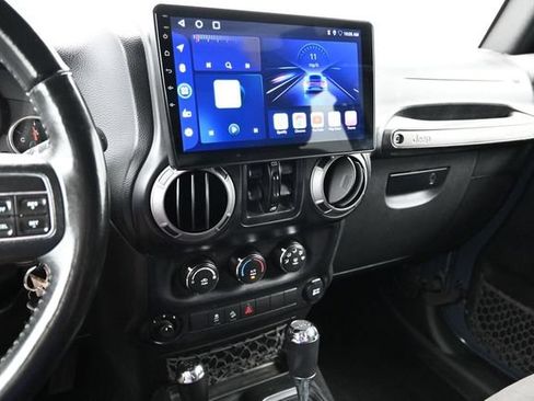 Used 2017 Jeep Wrangler Unlimited Sport AWD/4WD image 38