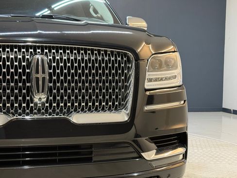 Used 2021 Lincoln Navigator Black Label image 11