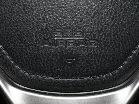 Used 2018 Toyota RAV4 XLE image 30