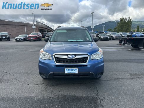 Used 2015 Subaru Forester 2.5i w/ Alloy Wheel Package AWD/4WD image 2