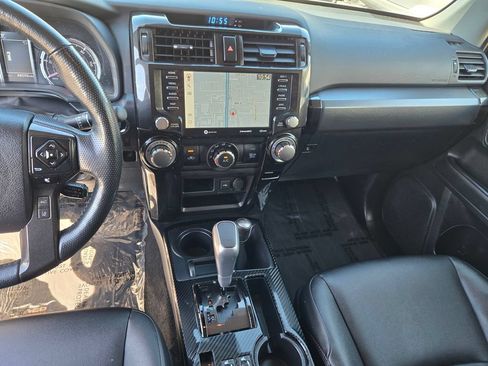 Used 2023 Toyota 4Runner TRD Off-Road Premium AWD/4WD image 17