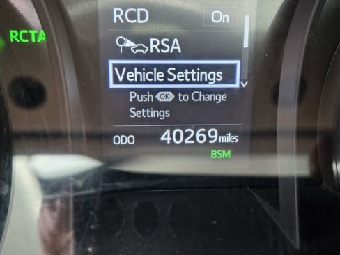 Used 2021 Toyota Camry SE image 27