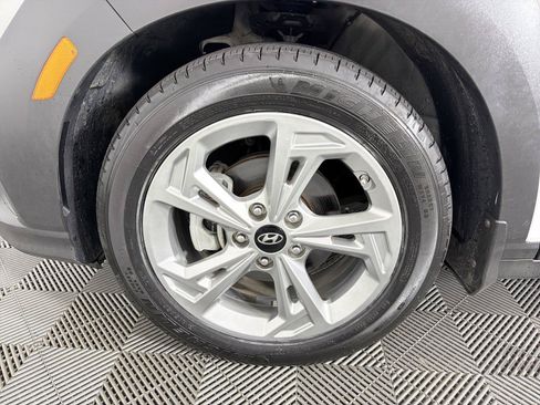 Used 2022 Hyundai Kona SEL FWD image 9