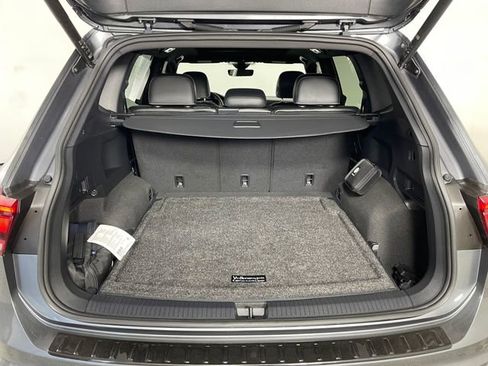 Used 2023 Volkswagen Tiguan SEL R-Line AWD/4WD image 20