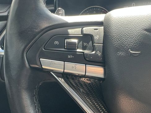 Used 2022 Cadillac XT6 Sport w/ LPO, ONYX Package image 24