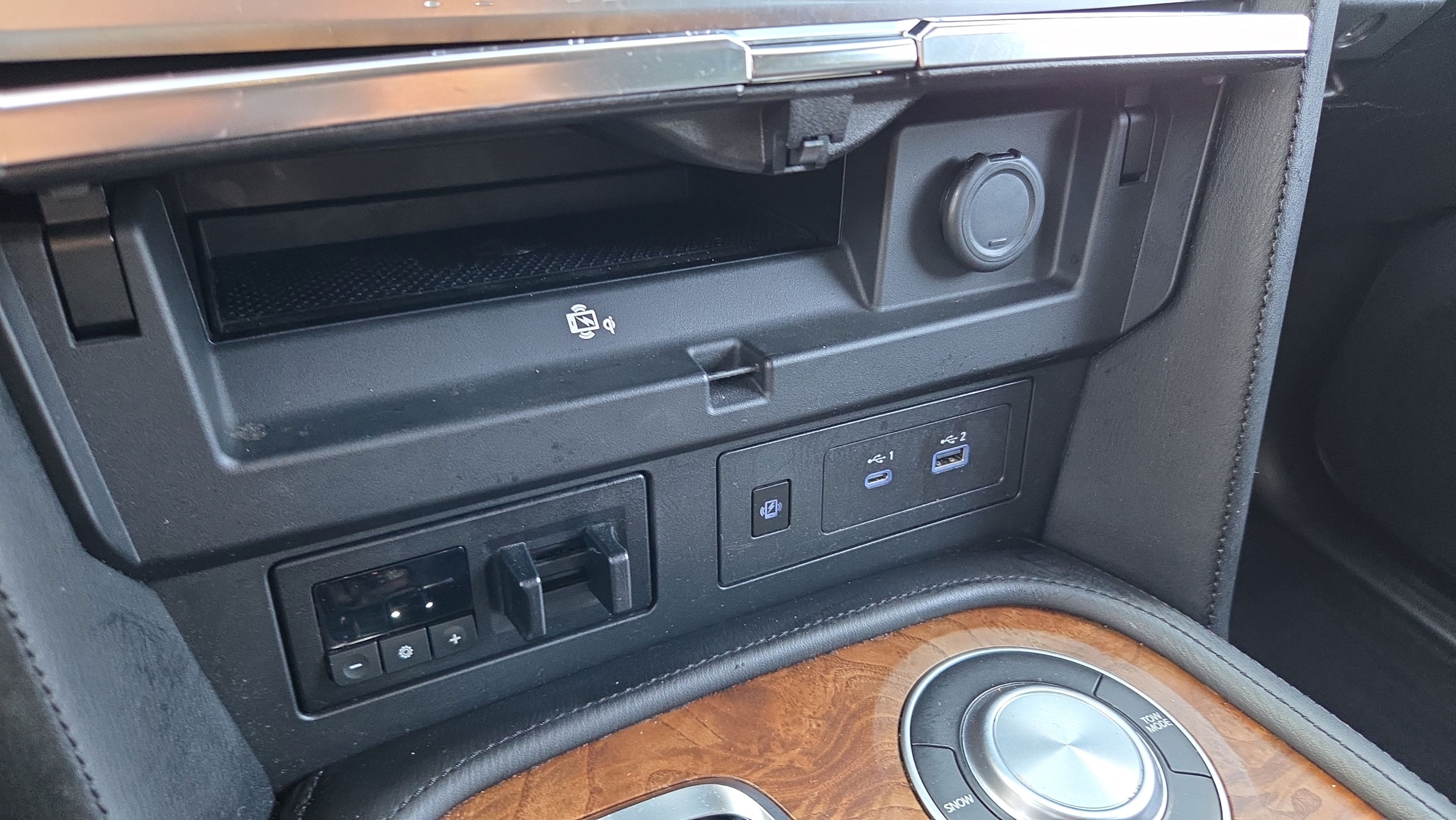 Used 2023 Nissan Armada SL w/ Cargo Package RWD image 22