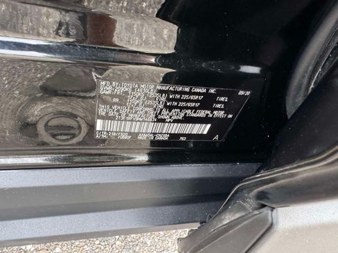 Used 2021 Toyota RAV4 LE AWD/4WD image 23