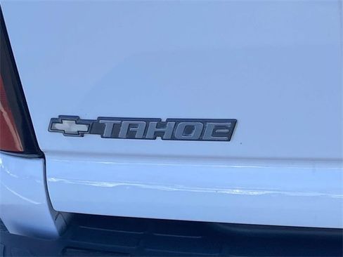 Used 2002 Chevrolet Tahoe LT image 12