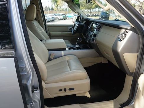 Certified 2017 Ford Expedition EL Limited w/ Equipment Group 301A image 3