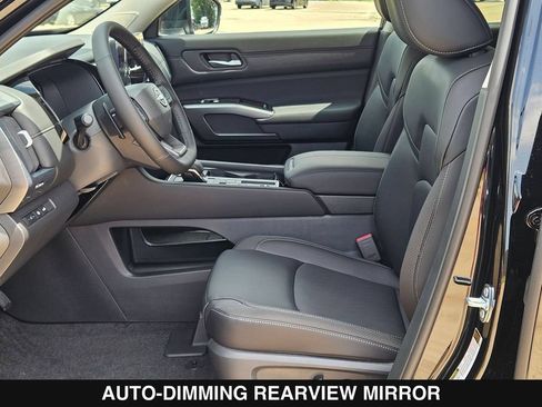 New 2026 Nissan Pathfinder SL FWD image 11