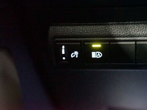 Certified 2024 Toyota Corolla LE image 22