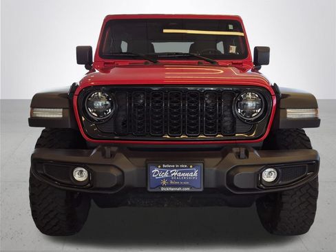 Used 2025 Jeep Wrangler Unlimited Sport AWD/4WD image 3
