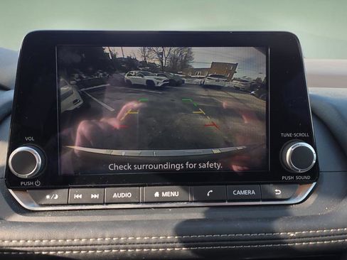 Used 2023 Nissan Rogue SV w/ SV Premium B Package image 27