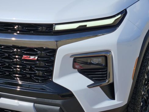 New 2027 Chevrolet Traverse Z71 w/ Driver Confidence Package AWD/4WD image 10