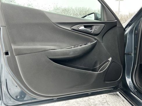 Used 2019 Chevrolet Malibu LT image 18