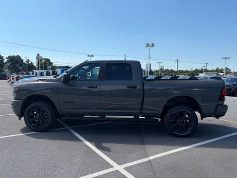 New 2026 RAM 2500 Big Horn AWD/4WD image 3