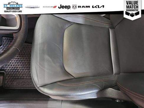 Used 2021 Jeep Renegade Trailhawk w/ Trailer Tow Group AWD/4WD image 16