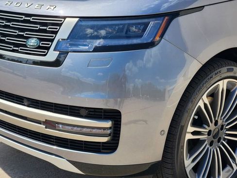 New 2026 Land Rover Range Rover Long Wheelbase SE image 5