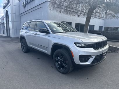 New 2025 Jeep Grand Cherokee Altitude