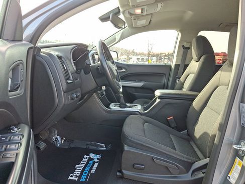 Used 2022 Chevrolet Colorado LT w/ LT Convenience Package image 13