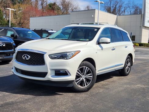 Used 2017 INFINITI QX60 AWD w/ Premium Plus Package image 1