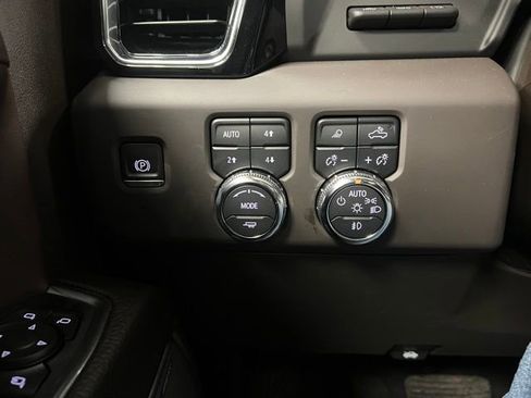 Used 2024 GMC Sierra 1500 Denali w/ Denali Reserve Package image 33