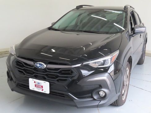 Used 2025 Subaru Crosstrek 2.5i Limited w/ Crosstrek Mirror Package AWD/4WD image 8