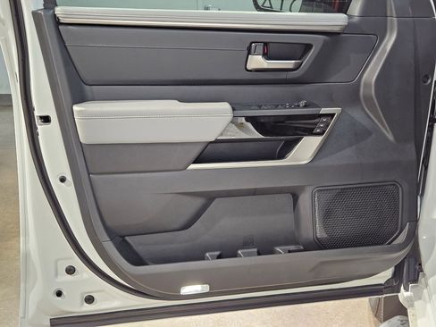 New 2026 Toyota Tundra Limited AWD/4WD image 11