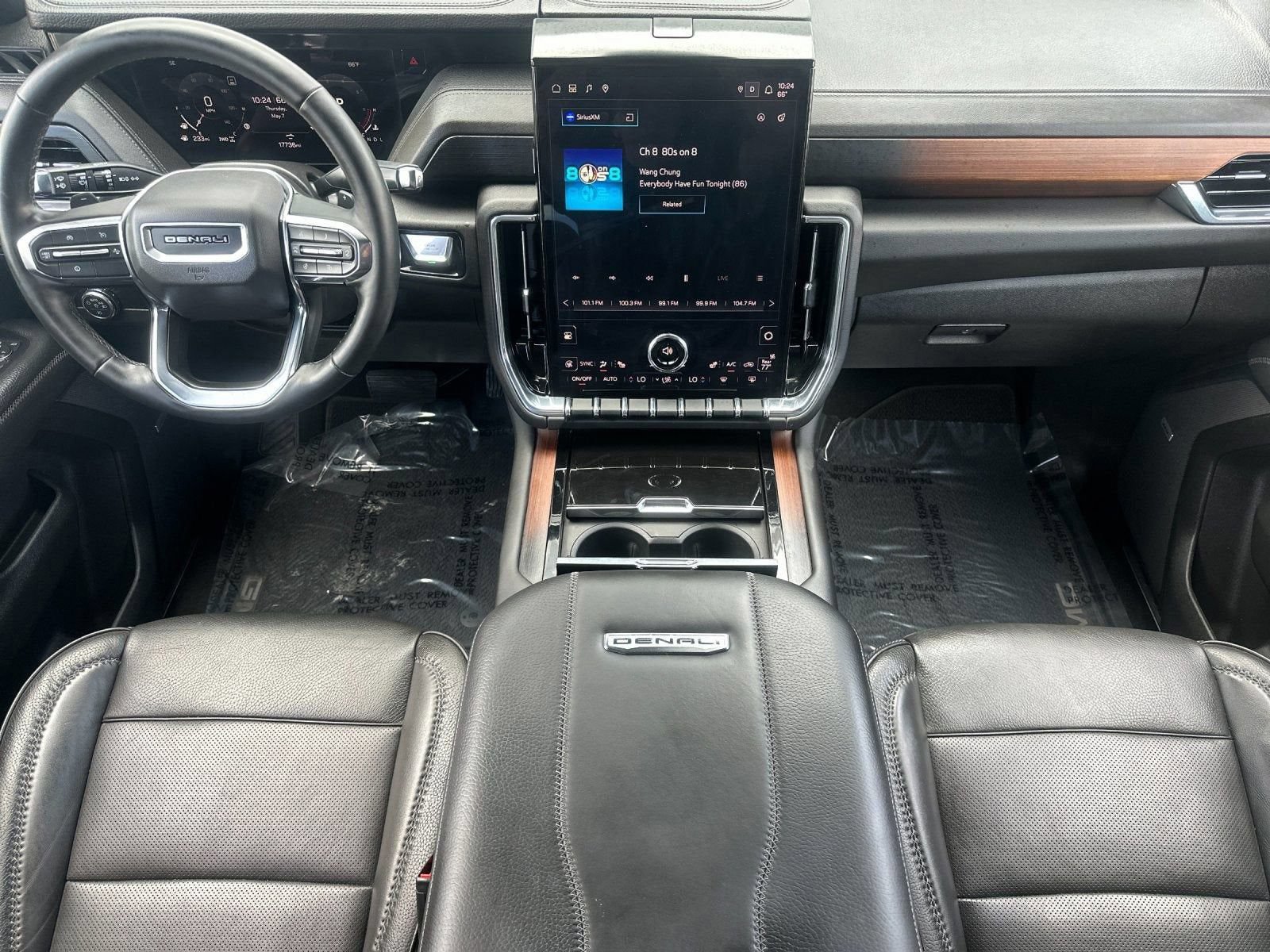 Used 2025 GMC Yukon Denali AWD/4WD image 14
