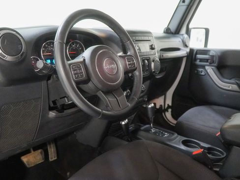 Used 2014 Jeep Wrangler Unlimited Sport w/ Quick Order Package 24S AWD/4WD image 19